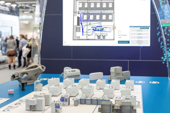 Siemens Plant & Simulation designer software met interactieve tafel